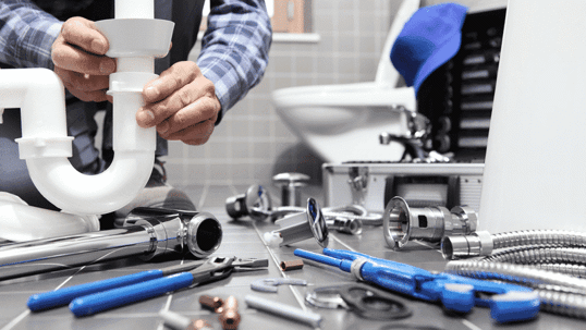 4 Emergency Plumbing Problems & How Can a Plumber Help You